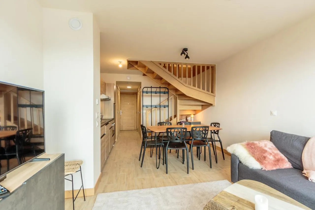 Luxurious Duplex For 4-7P With Large Terrace And Pool In Ski-In Ski-Out 5* Building Bourg-Saint-Maurice