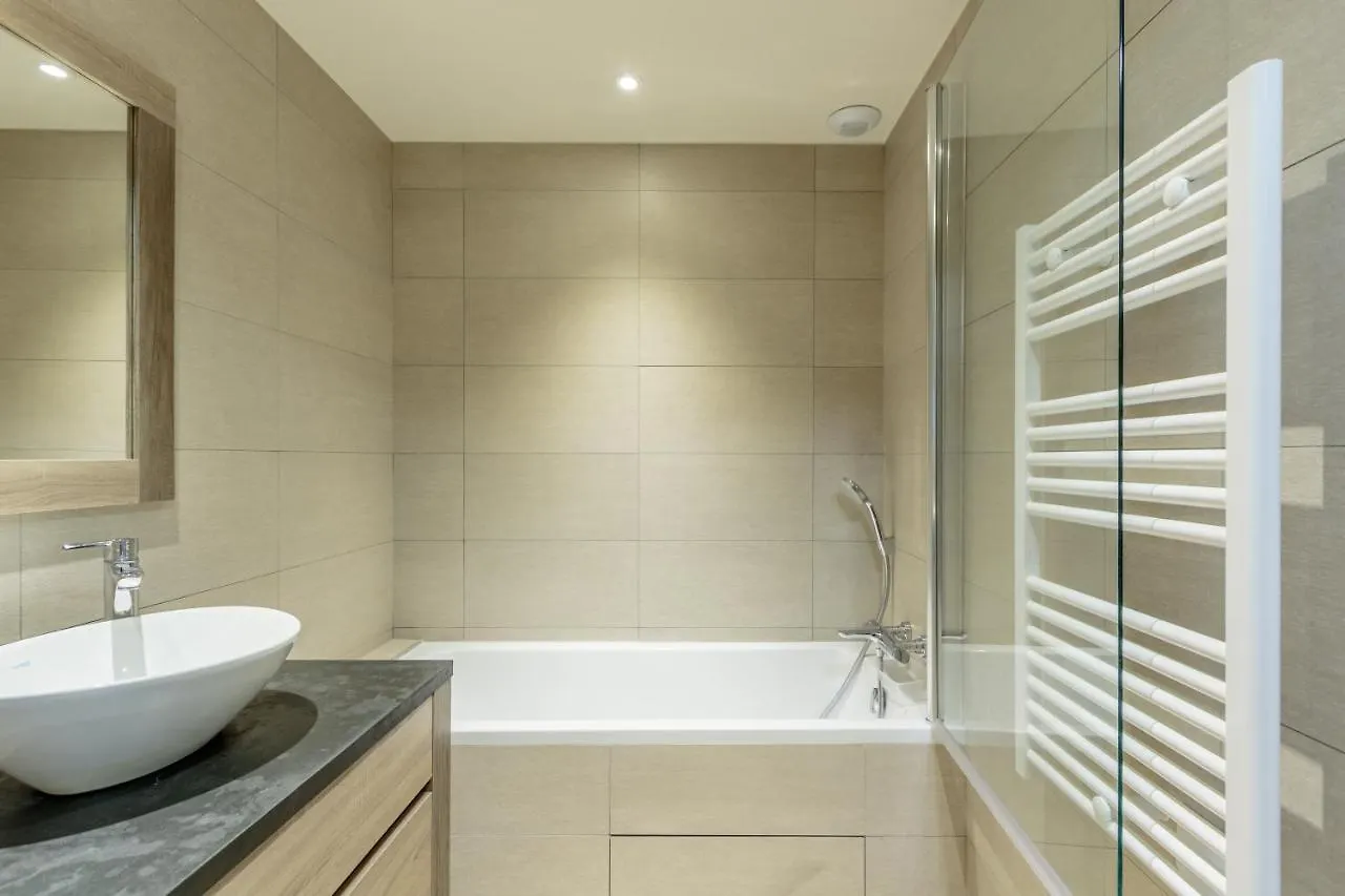 Apartment Luxurious Duplex For 4-7P With Large Terrace And Pool In Ski-In Ski-Out 5* Building Bourg-Saint-Maurice